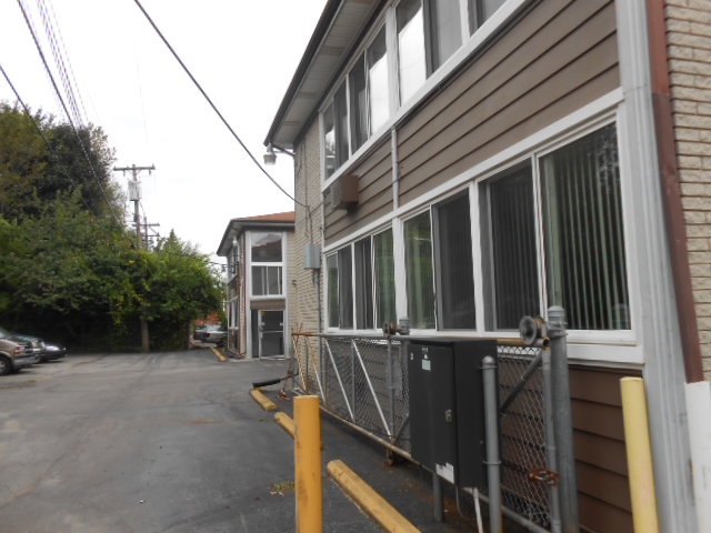 Building Photo - Fairway Manor