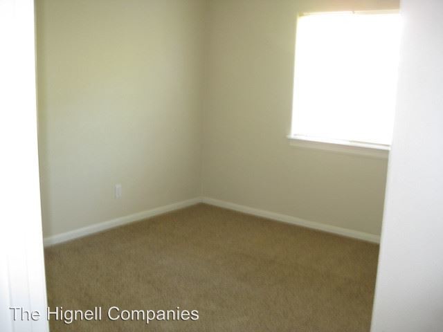 Foto del edificio - 21939 Chimney Rock Dr