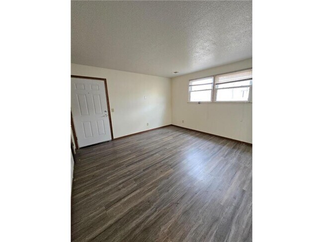 Foto del edificio - 5116 Edgewood Ave N