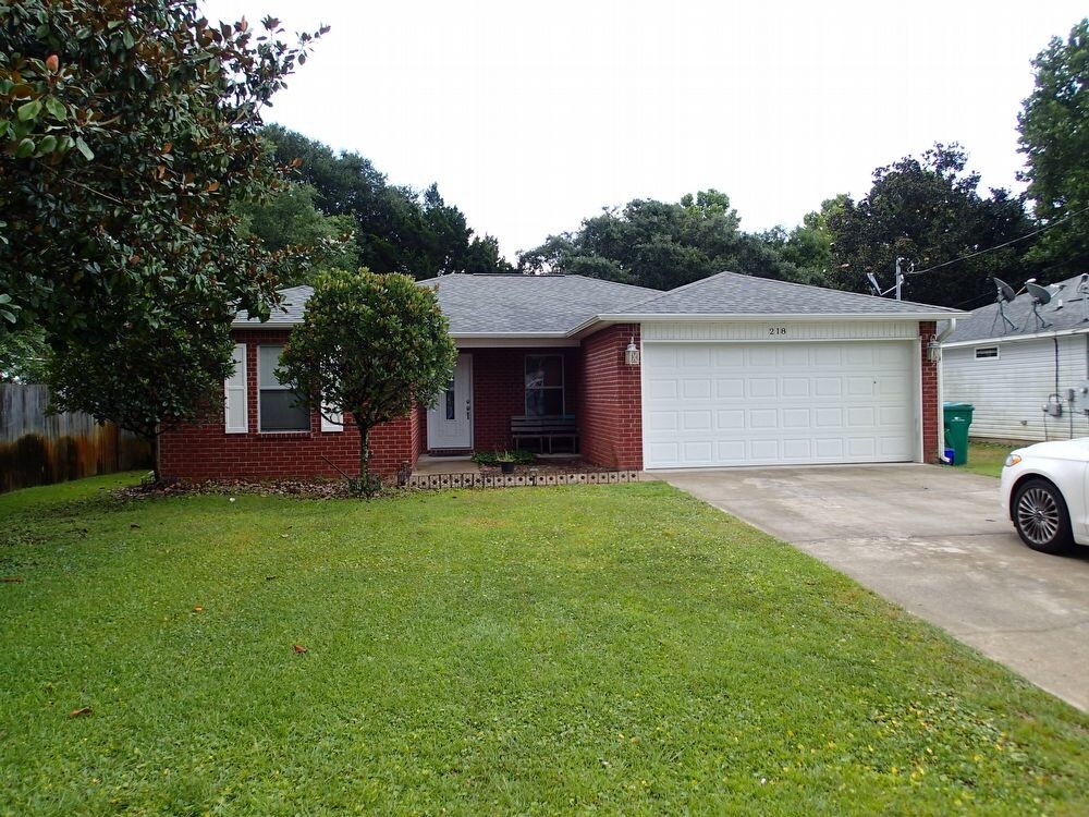 Beautiful 3 Bedroom Home in Mary Esther House for Rent in Mary Esther