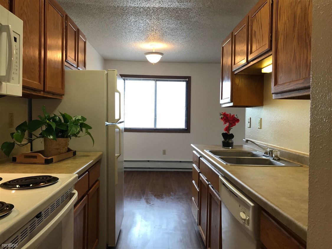 Foto principal - 2835 Hawken St