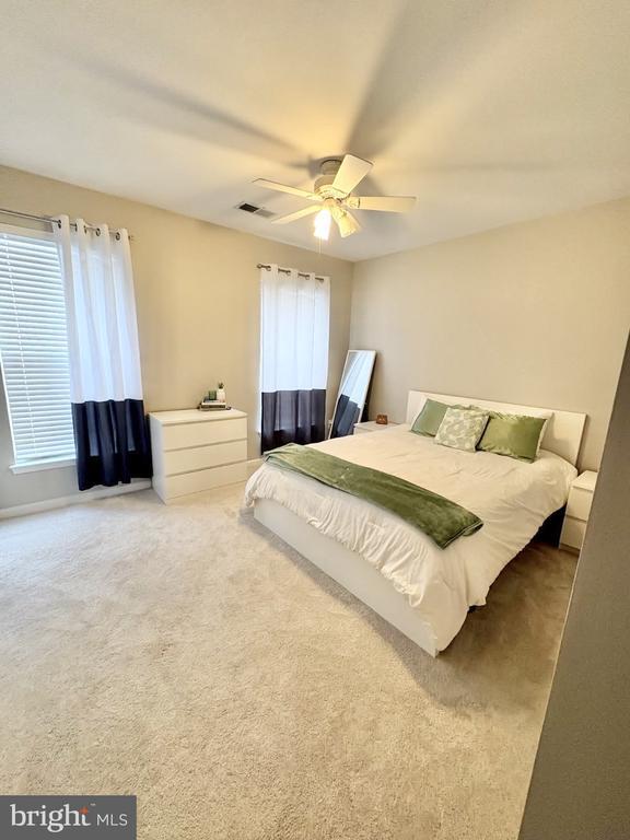 Foto del edificio - 25340 Lake Mist Square