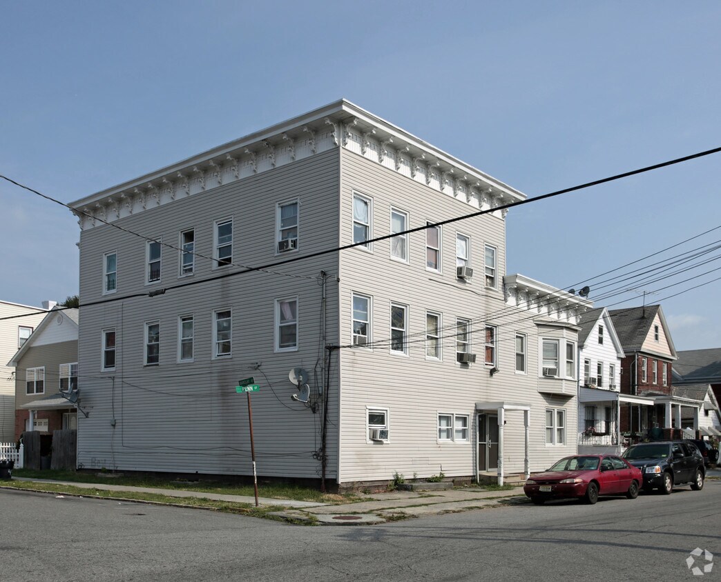 Primary Photo - 459 Penn St