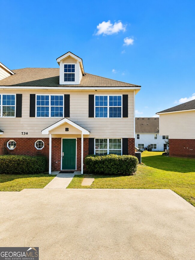Building Photo - 736 Wheel House Ln