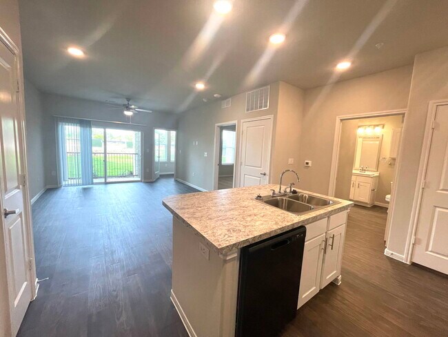 Foto del edificio - 12005 U.S. 380 Apt #6221, Aubrey, TX 76227 - 1 BR 1 BA condo