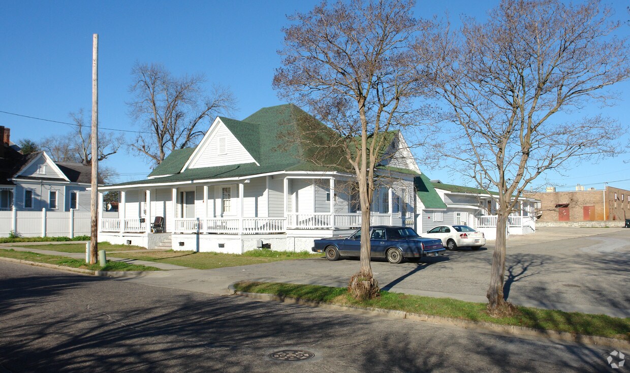 561 Whitman St, Orangeburg, SC 29115 Apartments in Orangeburg, SC