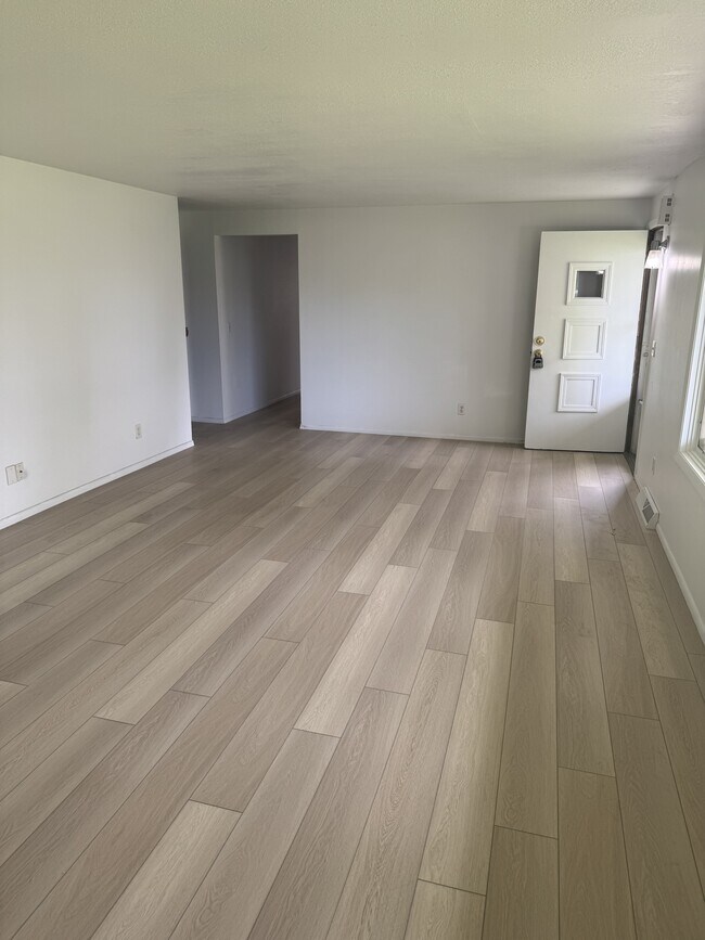 Foto del edificio - 4054 Buesching Dr