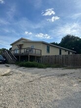 Building Photo - 2675 Golf Dr