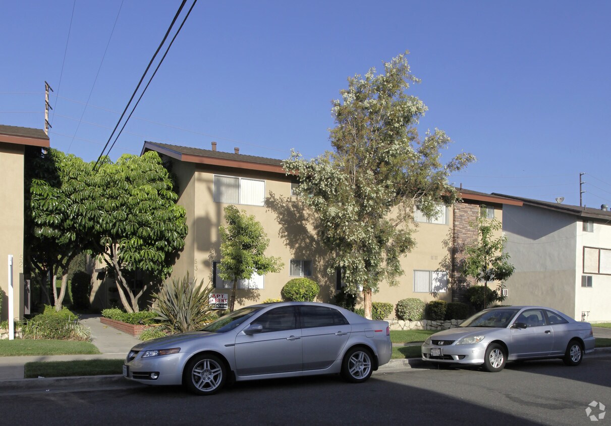 Building Photo - 531 La Cadena Way