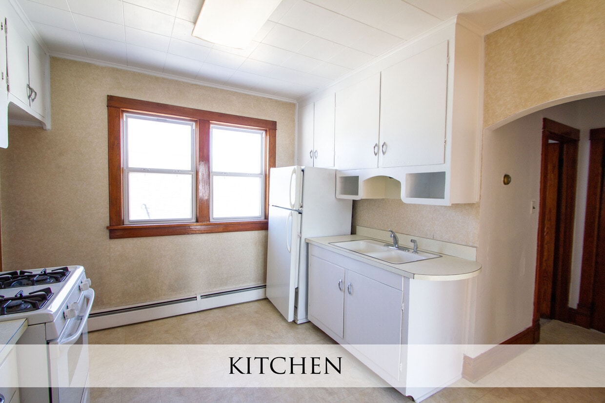 Primary Photo - 1016 Duplex