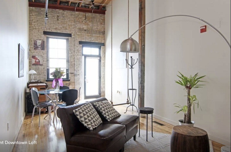 Primary Photo - 346 Pierpont Ave