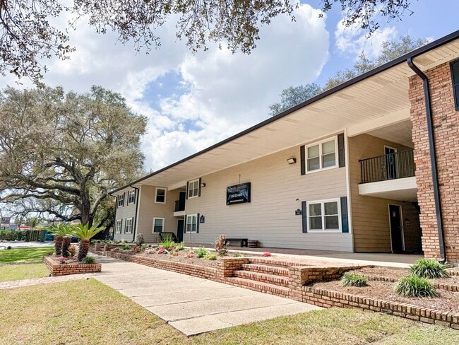 Building Photo - Courtyard Apartments at Cordova