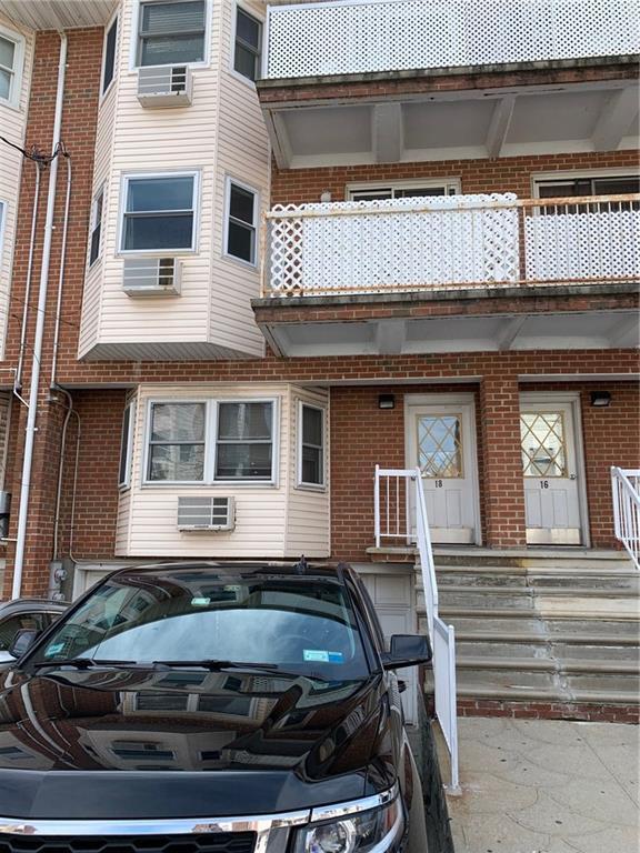 Building Photo - 18 Cove Ln