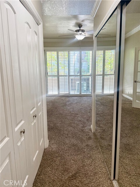Foto del edificio - 13110 Creek View Dr