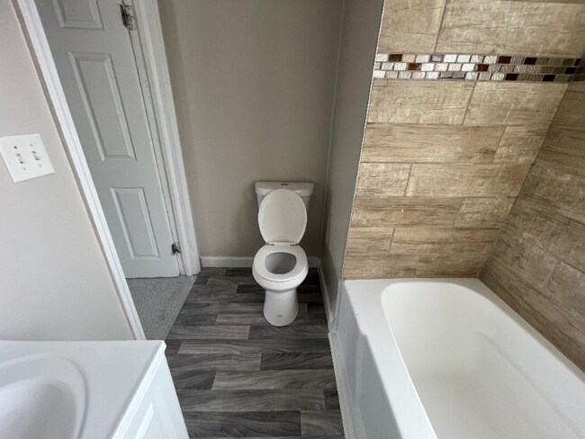 Foto del edificio - 16902 Langley Ave