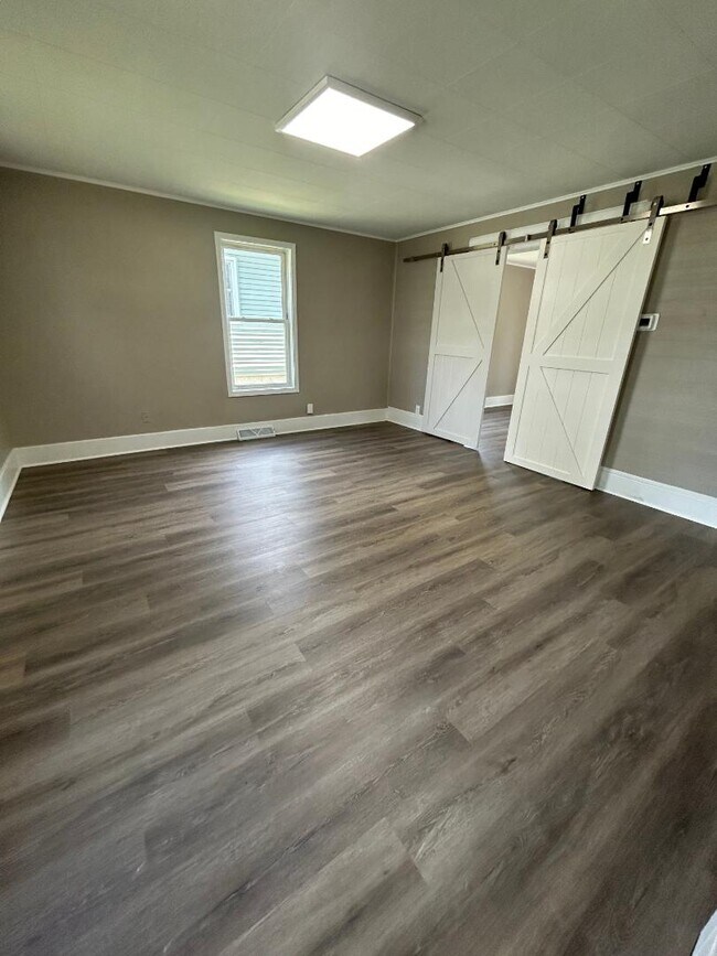 Foto del edificio - 2323 Ave F