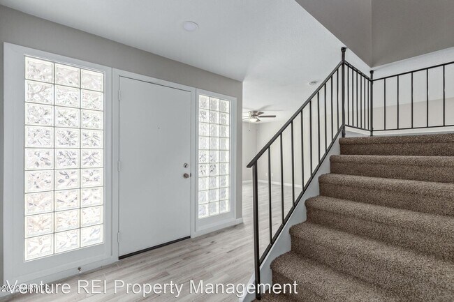 Building Photo - 4 br, 2.5 bath House - 1742 W Citrus Way