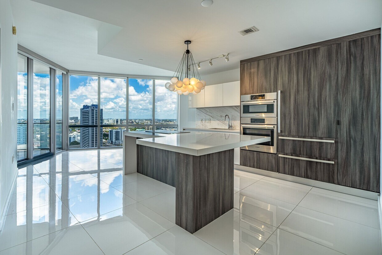 Photo - 851 NE 1st Ave (Miami, FL)