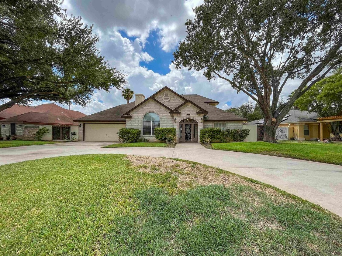 Foto principal - 809 Preston Dr