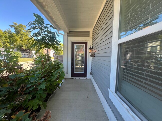 Foto del edificio - 4077 Rookwood Ave