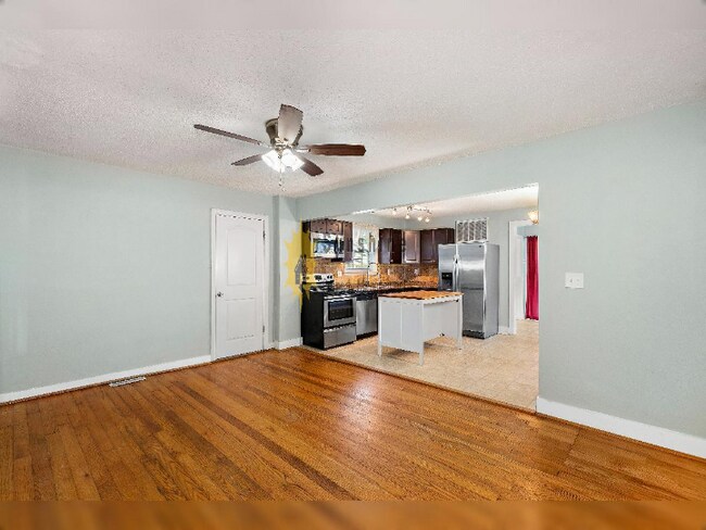 Building Photo - !!!wow!!! SIngle family home in Norfolk