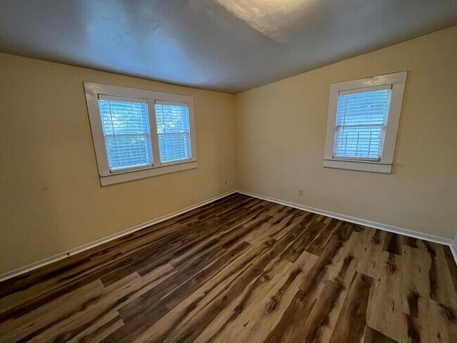 Foto del edificio - 516 W 19th St