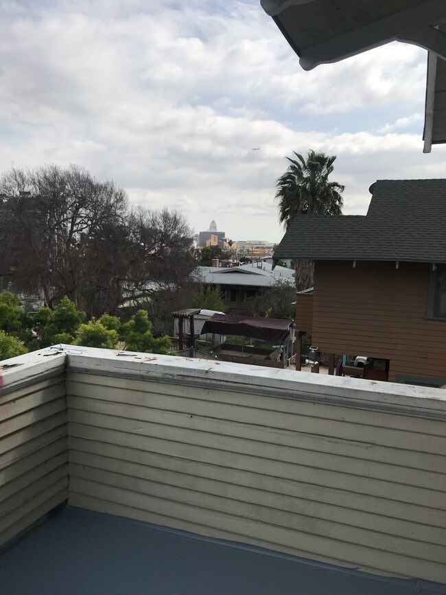 722 E Kensington Rd, Los Angeles, CA 90026 House for Rent in Los