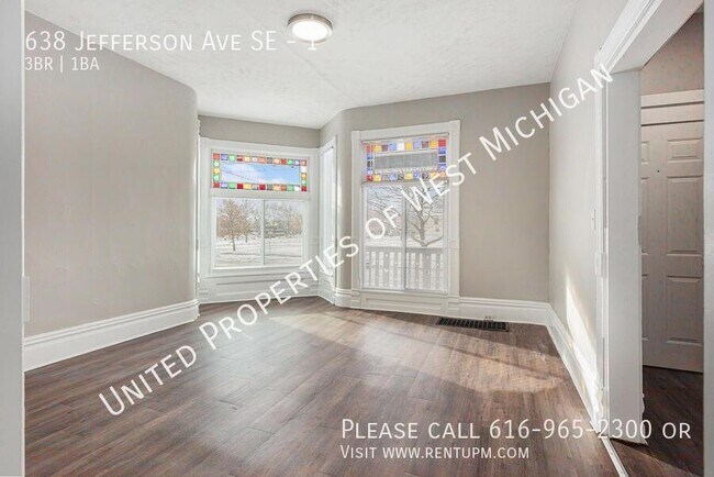 Building Photo - 638 Jefferson Ave SE