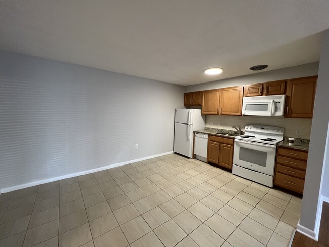 Foto del edificio - 240 Babcock St