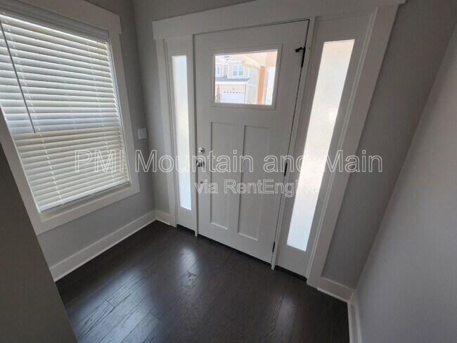 Foto del edificio - 16 Alice Clement Ln