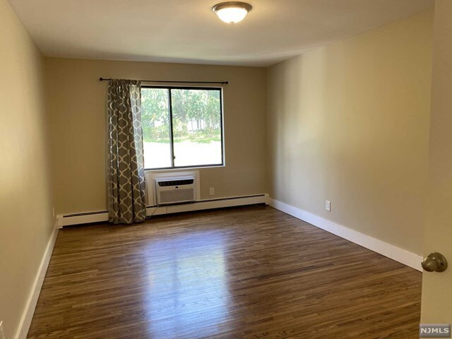 Foto del edificio - 104 Bellgrove Dr