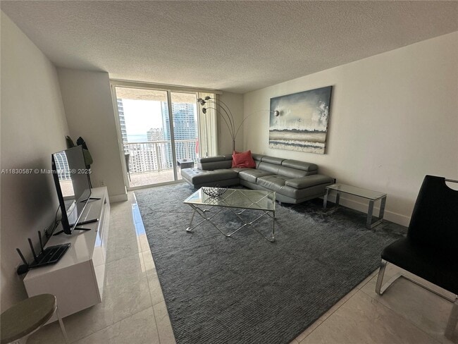 Building Photo - 1200 Brickell Bay Dr