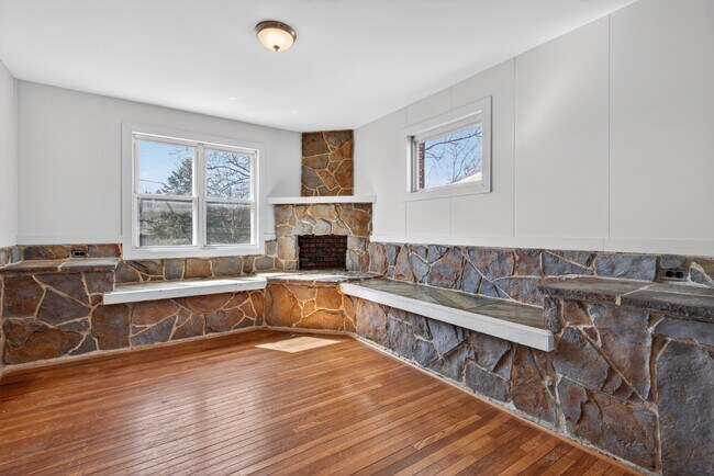 Foto del edificio - 608 Hershey Ave