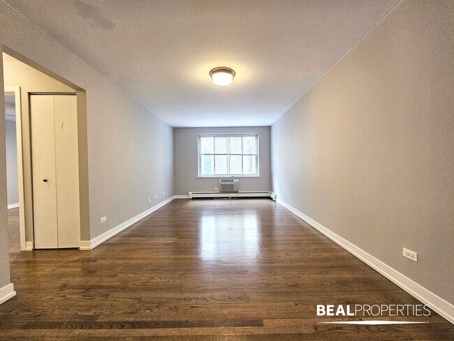 Foto del edificio - 524 W Oakdale Ave