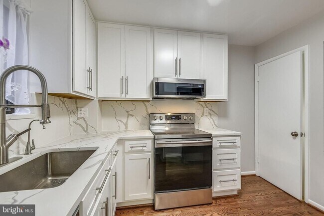 Foto del edificio - 11825 Coopers Ct