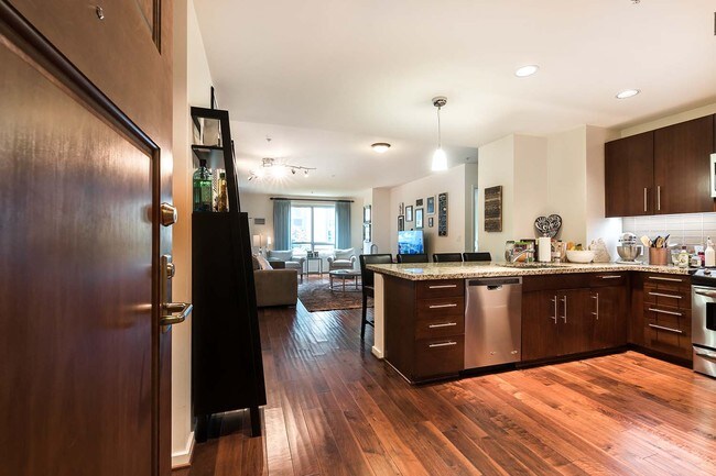 Foto del edificio - Luxury Condo at Park Terrace