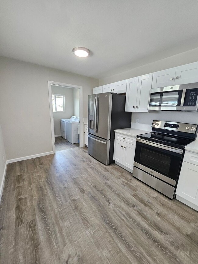 Building Photo - Beautiful 2 bedroom 1 bath home in Waimeaa