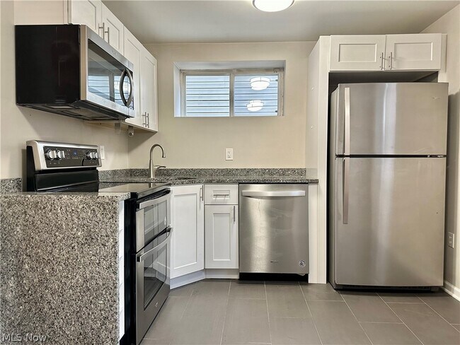 Foto del edificio - 2188 W 6th St