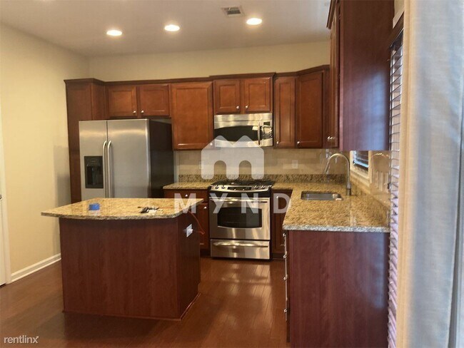 Foto del edificio - 3 br, 3.5 bath Townhome - 2243 Millhaven S...