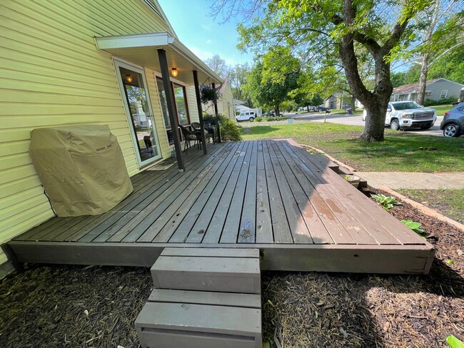 Building Photo - Single Family Home in Northview Area!