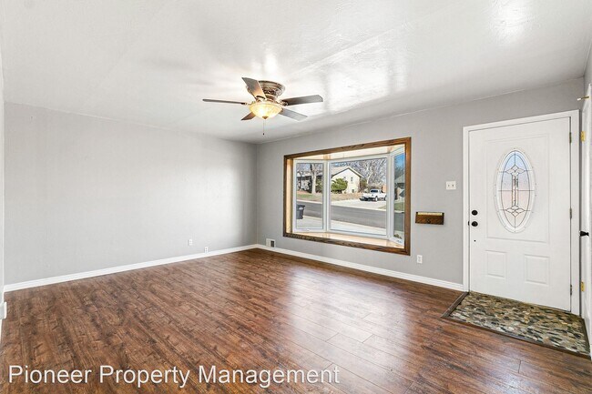 Foto del edificio - 4 br, 2 bath House - 2789 S Patton Ct
