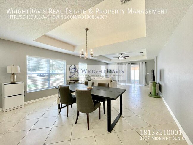 Foto del edificio - 8227 Midnight Sun Ct