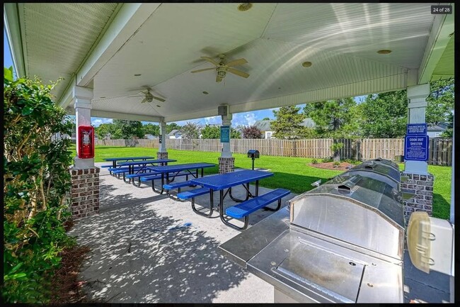 Foto del edificio - 1161 Amber Pines Dr
