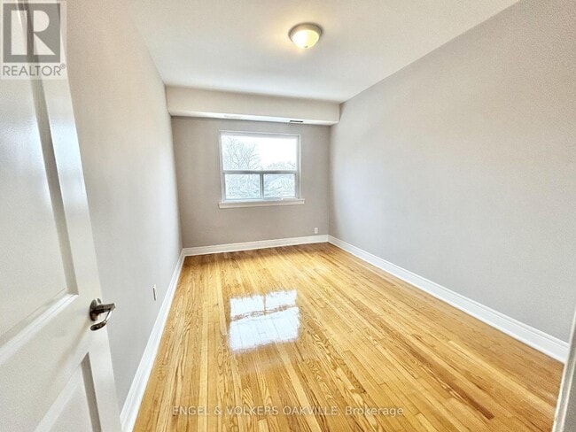 Building Photo - 90 Twenty Fifth St