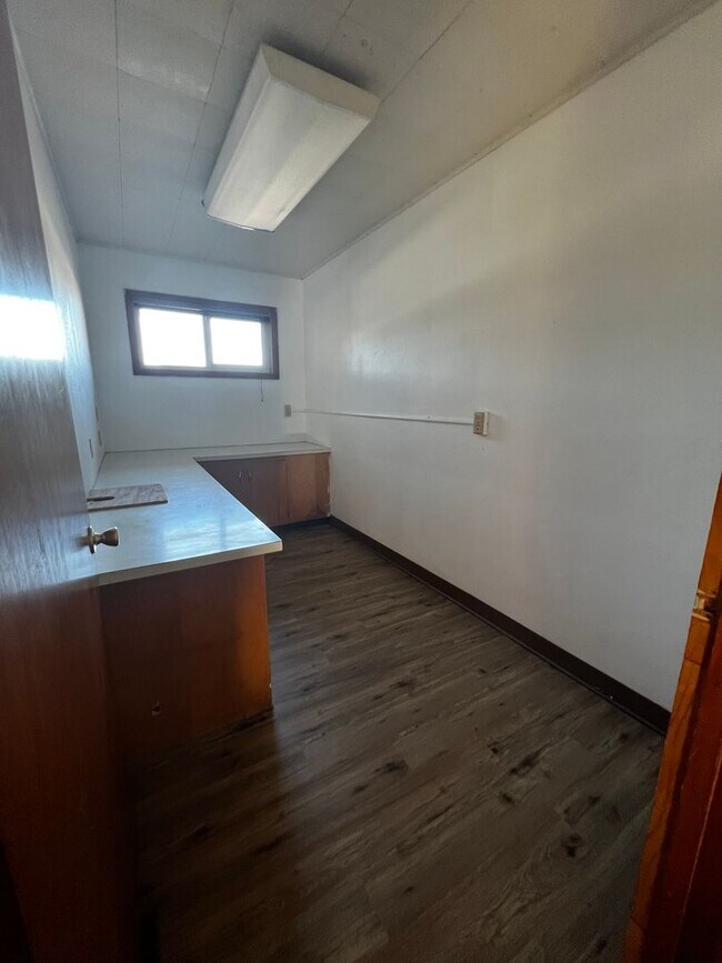 Foto del edificio - Vine Maple Triplex