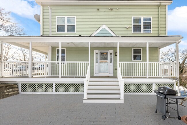 Building Photo - 66 Redfield St