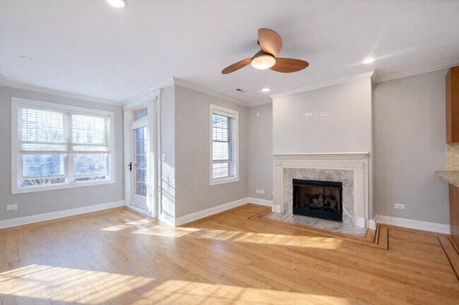 Foto del edificio - 6621 S Ingleside Ave