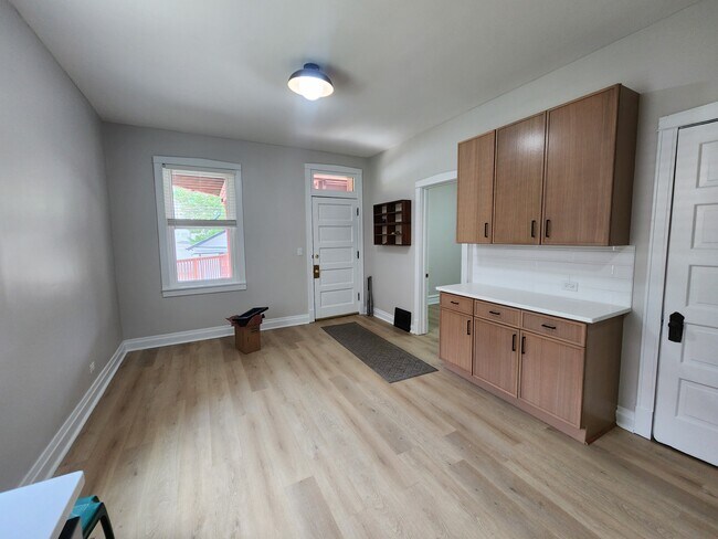 Foto del edificio - 5453 W Giddings St