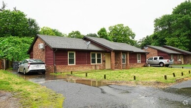 Building Photo - 908 Edsel Ct
