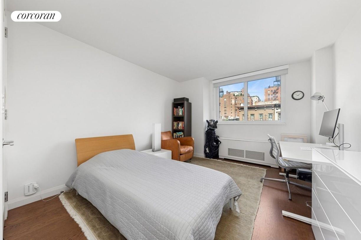 Foto del edificio - 200 E 94th St